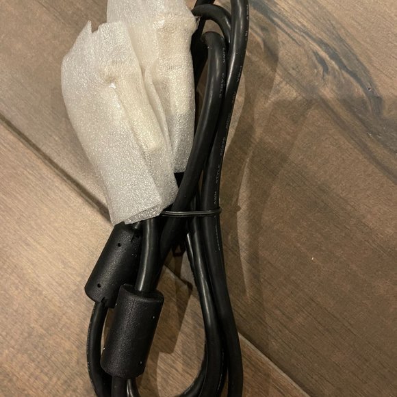 Comlink-II E237490-CS AWM 20276 80C 30V Male VGA Monitor Cable, Black - Picture 1 of 2